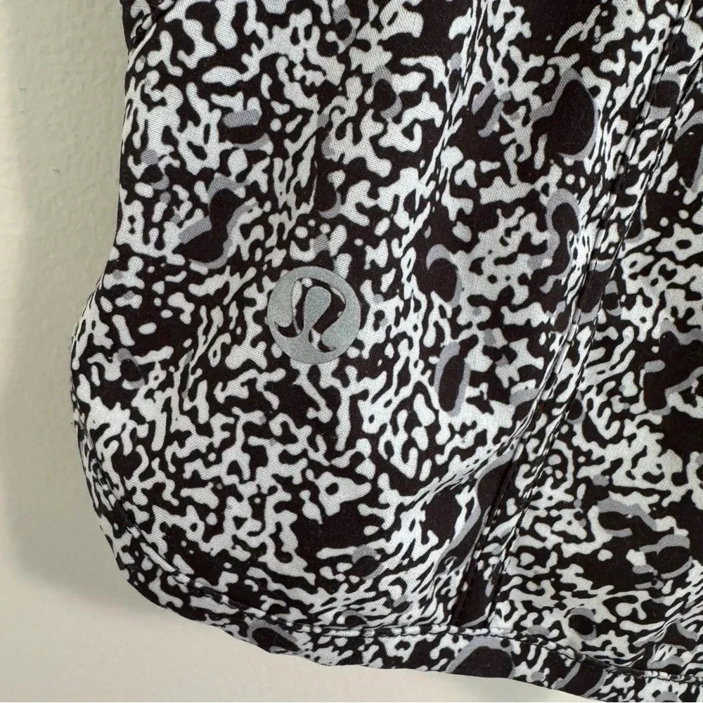 Lululemon Tracker Short 4